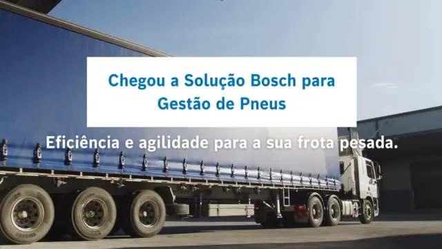 caminhao passando pela rua